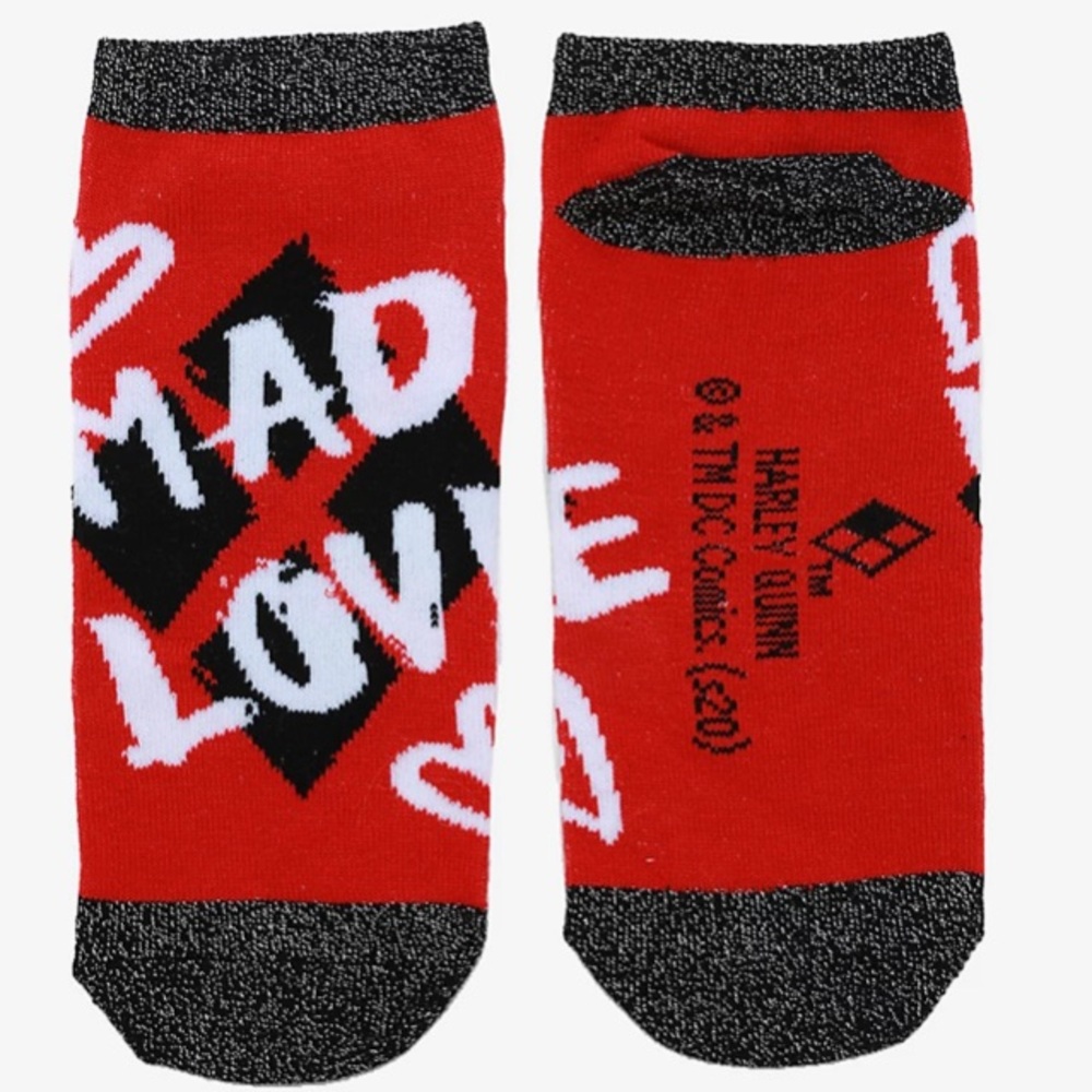 2/$12 DC Comics Harley Quinn Mad Love Socks‎